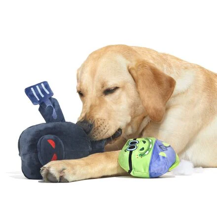 Hash-Slinging Slasher Plush 2-in-1 Rip and Reveal Dog Toy - Image 3